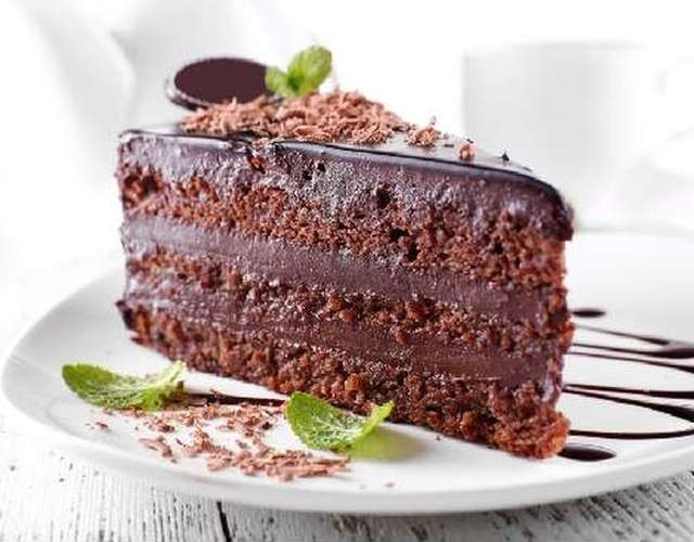 Five-minute chocolate cake